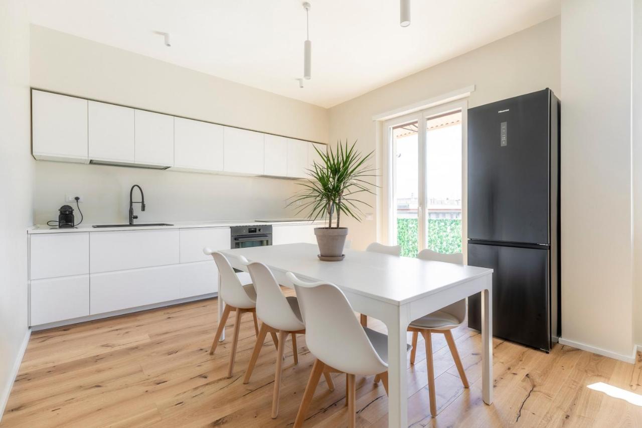 La Dolce Vita - Sunny Penthouse Trastevere Station 100Sqm 로마 외부 사진