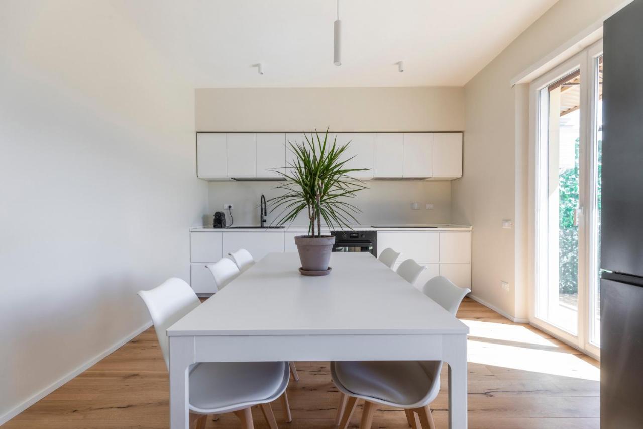 La Dolce Vita - Sunny Penthouse Trastevere Station 100Sqm 로마 외부 사진