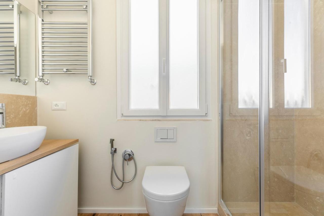 La Dolce Vita - Sunny Penthouse Trastevere Station 100Sqm 로마 외부 사진