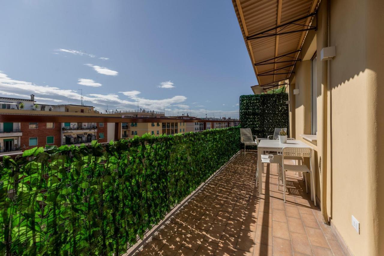 La Dolce Vita - Sunny Penthouse Trastevere Station 100Sqm 로마 외부 사진