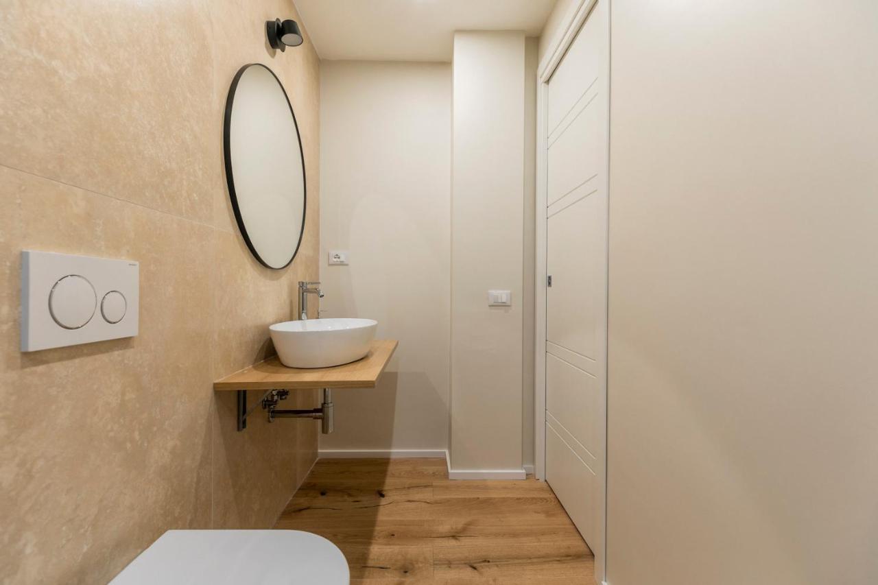 La Dolce Vita - Sunny Penthouse Trastevere Station 100Sqm 로마 외부 사진